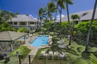 5 STAR!! Sleeps 8-10,3bd + loft, 3ba, A/C..5 minutes to beach,Spacious Condo. - Private Pools
