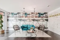 Beautiful 1 Bedroom Apartment with Parking in Gloucester Docks - شقق