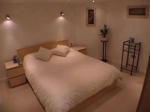 Earle House Serviced Apartments - Apartments