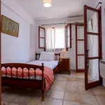 Waveside Sanctuary - Luxurious Seastone Villa - 3-Star