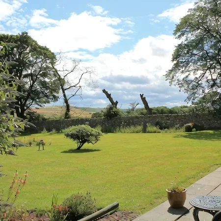 3 bedroom cottage, with far reaching views of the garden and open countryside.