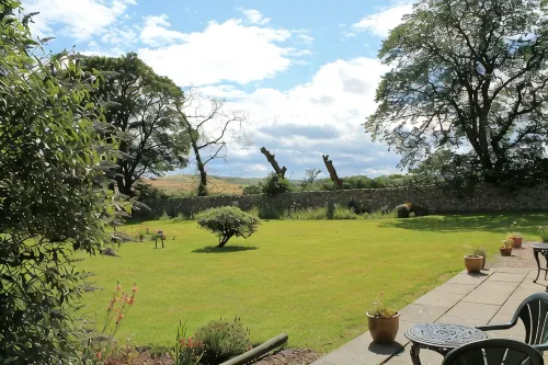 3 bedroom cottage, with far reaching views of the garden and open countryside.
