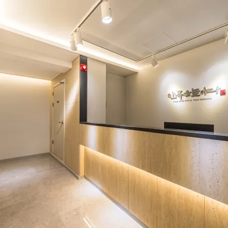 Gangneung Raise Your Eyes Pension Отели рядом с достопримечательностью «Пляж Анмок»