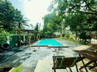 Lily Resort Udawalawe - Pools