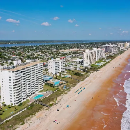 DIRECT OCEANFRONT Condo with BREATHTAKING VIEWS!