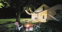 Farmhome on 80 acres, Fire Pit, Close to UCM, Whiteman AFB, Kansas City, Pets OK - Boutique