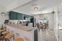 2-Bedroom BoHo Oasis Townhome - 3-Star