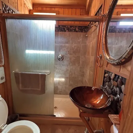 Cozy Cabin and Tubing! Swim, Horses, Hiking, Lake-3 mi from Helen! Relax!