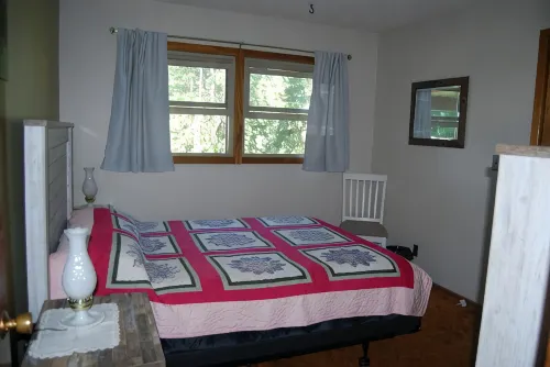 Cozy Home with Million Dollar Mountain and River View - Homestays