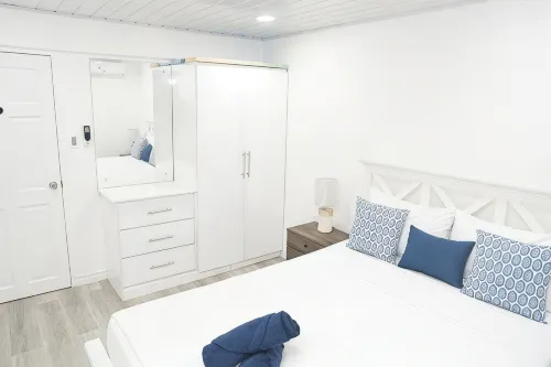 Cosy one bedroom condo in Holetown, St. James with pool access!! - 3-Star