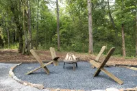 Tranquility Pond Cottage, Relax, Fish and Unwind - Bungalows