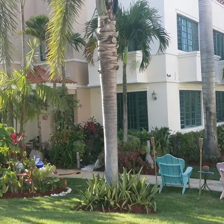 Exclusive Caribbean Villa / Rooftop Jacuzzi / Private Beach/ 24 Security /5 star