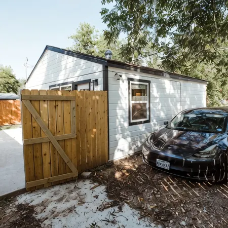 Adorable Studio - Private Patio - Dream Kitchen