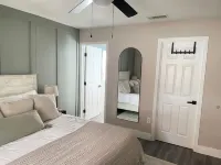 3B2BA house in Palmetto W/Pool & Movie Room - Swimmingpools