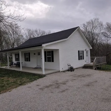 Peaceful private 3 BR new home near Mammoth Cave.
