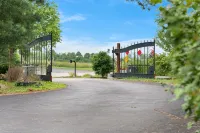 Hidden Gem & Cozy Cabin Retreat: TWO HOMES, SAME PROPERTY - 4 estrellas