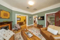 Beautifully furnished historic home with heated pool close to Downtown Tucson. - สระว่ายน้ำส่วนตัว