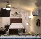 Cute little costal cabin.  One mile from Lake Tenkiller.  Private Spa/Hot Tub - Feriehus