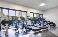 Canyon Haus 301 - Mountainside Modern Deluxe Studio - Pool+Gym+Arcade - 2-Star