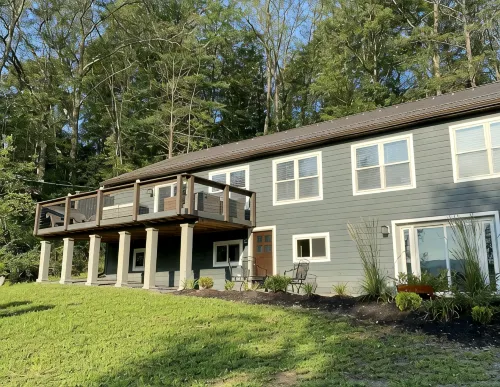 Beautiful Lake House in the middle of everything! - 4-Star
