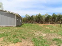 3/4 Mile from Wilderness Rider Buffalo Ranch,near Buffalo River w/RV Elec Hookup - Chalets