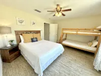 Red Raider House + Hot Tub + Game Room + 4Br Sleeps 18 + Central Lbk - 陽台