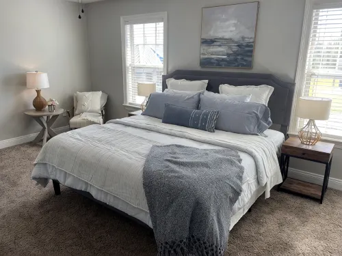 ⭐️ 1 mile from Casinos ⭐️  Spacious and updated townhome - Bungalows