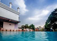 Quality Inn Regency, Nashik - Pools
