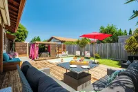 Villa Romance: Relaxation, Heated Pool, Private Spa, Bikes, and Wi-Fi - Wi-Fi