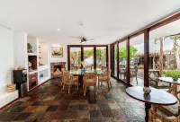 Villa Escalesia Galápagos Waterfront Hotel - Homestays