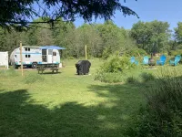 直通特拉華河設施齊全露營房車 - 2星級