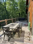 Sleepy Hollow 2-bedroom cabin with Hot Tub, WiFi near Red River Gorge - Wi-Fi