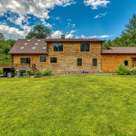 Luxurious & Enchanting Log House in Heart of Hudson Valley/Catskills, Upstate NY