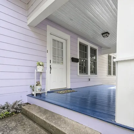 Walk to Downtown Brevard Pets Welcome Large Fenced Yard Porches Biking Hiking
