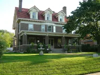 9 Bedroom Historic Summit Mansion With Pool And Hot Tub - ห้องครัว