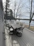 Lakefront 4 Bedroom 2 Bathroom Retreat with Beach and Dock - 비치