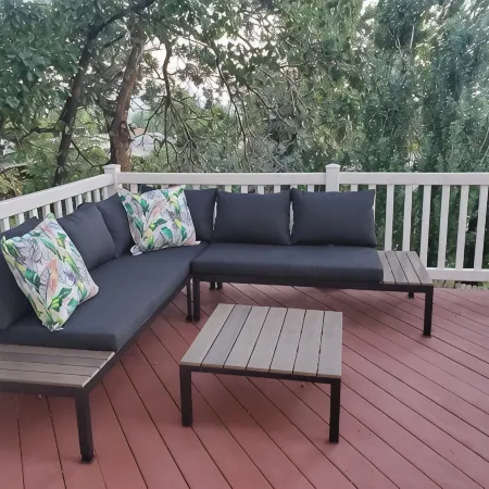 Recharge in quiet mountain neighborhood! Great 180 views! Nearby hiking &skiing!