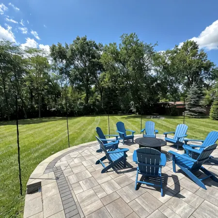 "Stay 'n Play" in Mason - Game Room/ 4 Season Room/ Wooded Private yard/ Firepit