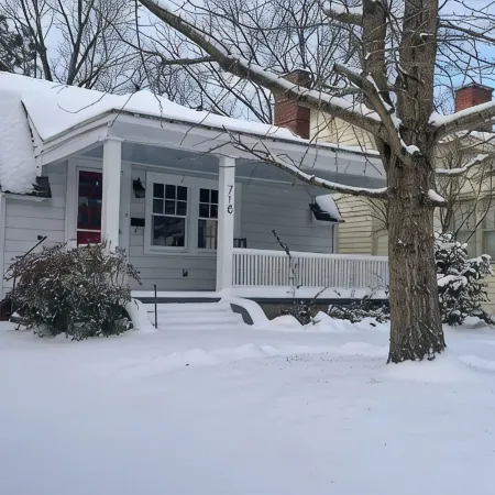 The Sterling House On the river and close to downtown