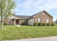 NEW! Stylish Ranch near Grand Park/ Westfield w/ all the Extras! Sleeps 10! - 4-Star