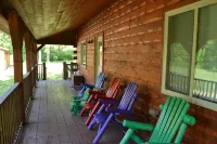 Romantic Secluded Creekside Cabin w/ Hot Tub, Private Escape - Chalets