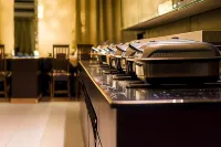 Hotel Sheela Shree Plaza - breakfast