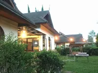 The Osaka House Villa Kota Bunga by Citrus House - 2-Star