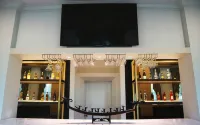 Grand Mahkota Hotel Pontianak - bar