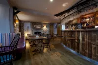 The Pilsley Inn - Chatsworth - bar