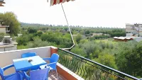 Friends House - Borsh Hotel - Sea View