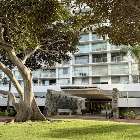 Condo with Stunning Views of Pacific Ocean, Coronado Beaches & San Diego Bay!