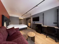 Tallink Express Hotel - piscina