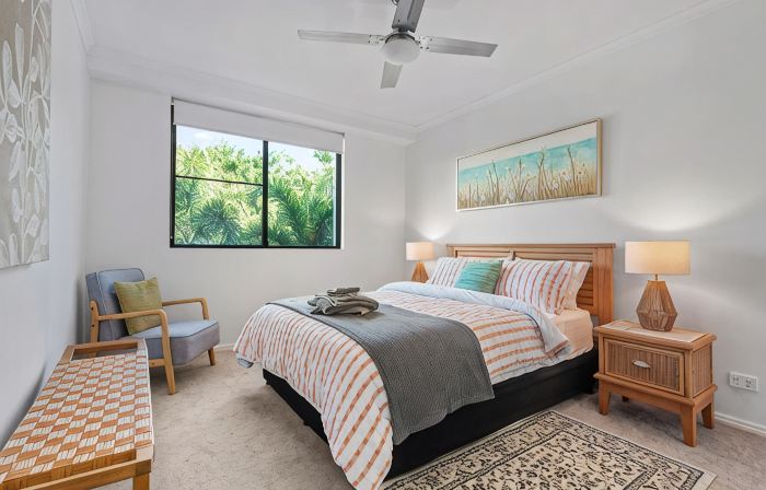 New Farm Water Views! 2Bed/2Bath/1Car