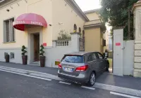 Hotel la Fortezza - parking